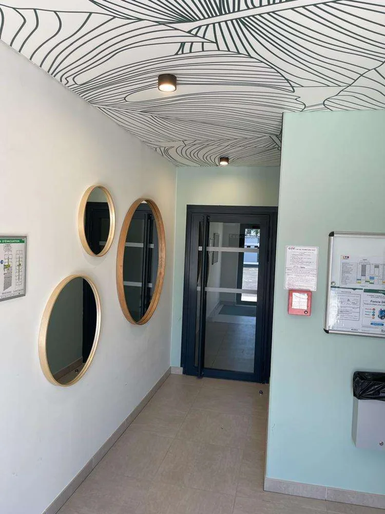Hall d’entrée de la résidence Symbiose, chantier HPS Peinture